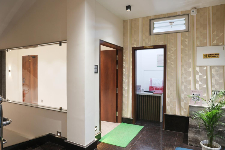 Entrance, Kesar Nivas Luxury Guest House, Golaghat