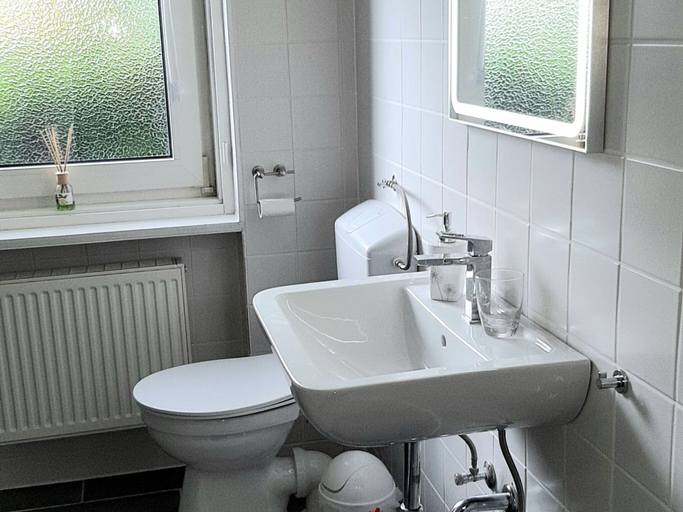 Bathroom 2, Ferienhaus im Harz mit Wanderwegen, Osterode am Harz