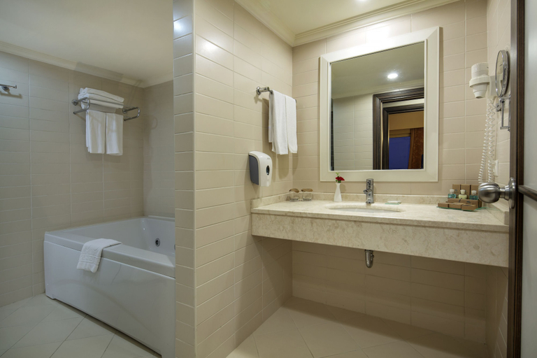Bathroom 4, Crystal Family Resort & Spa, Serik