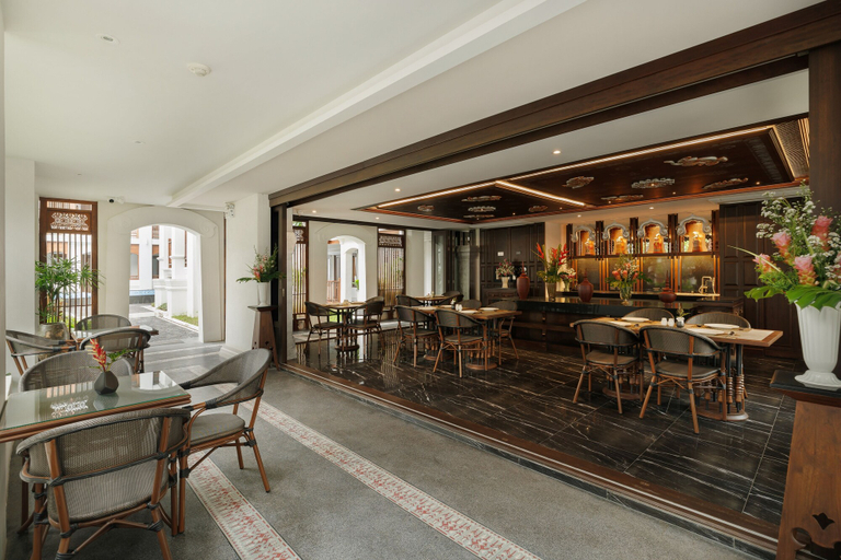 Food & Drinks 5, Akira Thaphae Hotel, Muang Chiang Mai