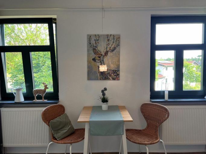 Dining 4, Studio in Dargun With Pool Near Lake Kummerow, Mecklenburgische Seenplatte