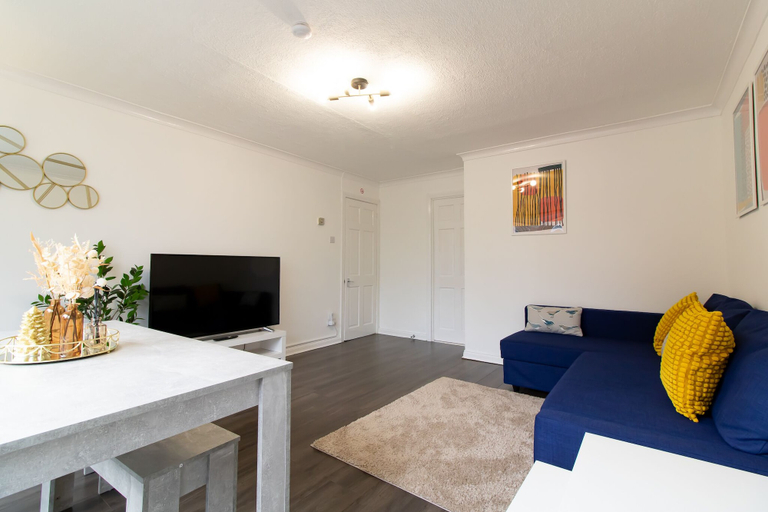 Others 2, Stunning 2-bed Apartment in Washington, Sunderland