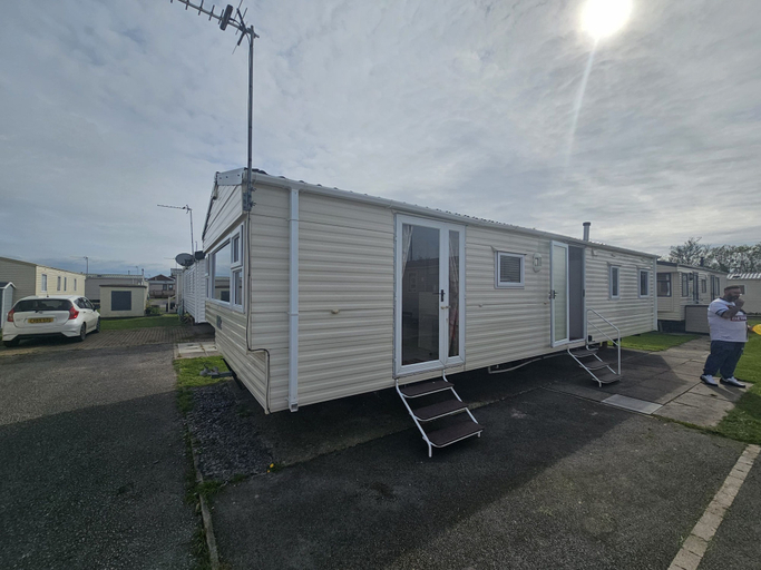 Exterior, Ruby a Modern Caravan in Rhyl, Denbighshire