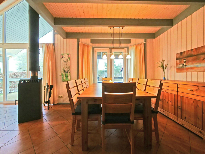 Dining 5, Exklusives Skandinavisches Ferienhaus, Mecklenburgische Seenplatte