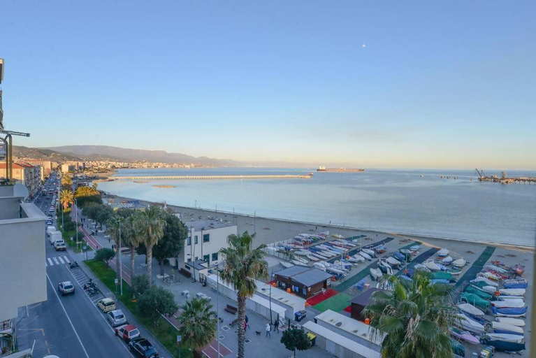 Exterior & Views, Brezza Marina Fronte Mare Panoramico con AC, Savona