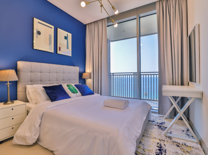 Room 2, Luxurious Apartments Dubai Marina Views - Pool & Gym by Sojo Stay, Dubai