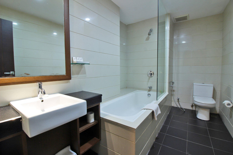Bathroom 17