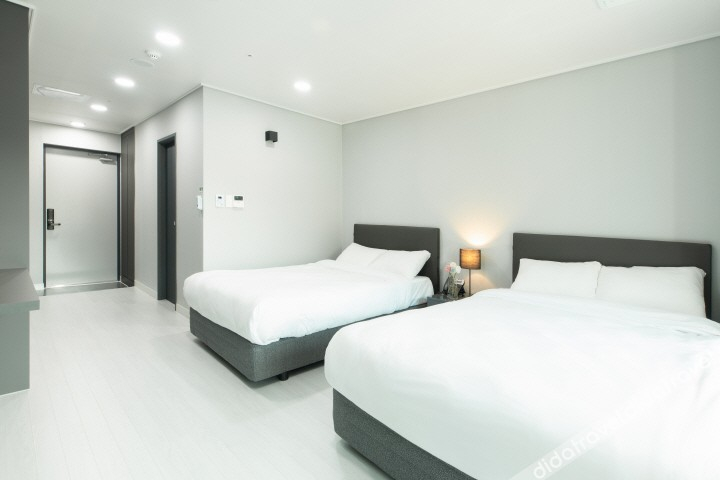 Bedroom 2, MIAMI Jeongseon Hotel, Jeongseon