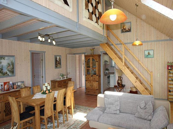 Dining 2, Ideales Ferienhaus fur Familien, Mecklenburgische Seenplatte