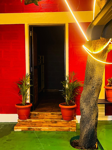 Others 5, Hostel Kurukku Santhu , Puducherry