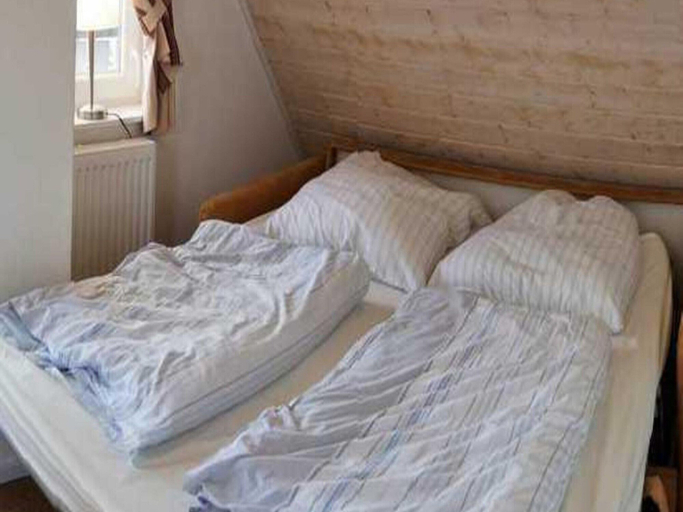 Bedroom 2, Liebevoll Eingerichtetes Appartement, Mecklenburgische Seenplatte