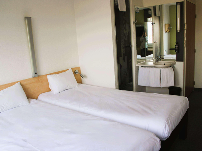 Bedroom 3, Ibis Budget Wroclaw Stadion, Środa Śląska