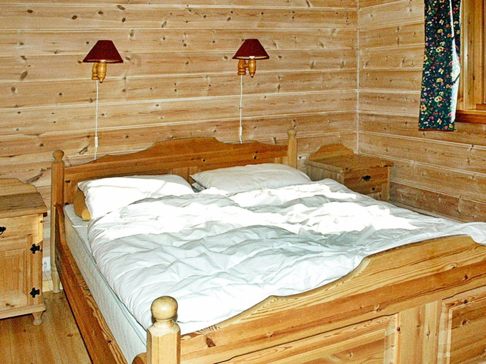 Room 2, 4 Star Holiday Home in Olden, Stryn