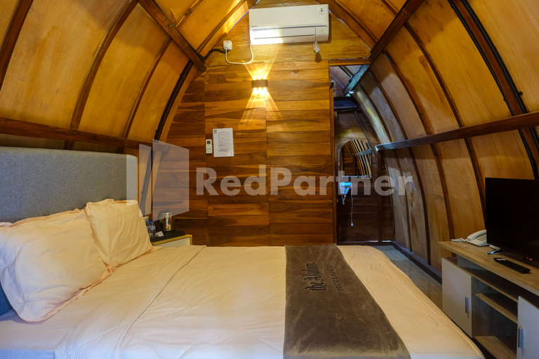 Bedroom 12