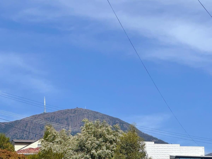 Exterior & Views, Wellesley Mountain View Getaway near City, Hobart