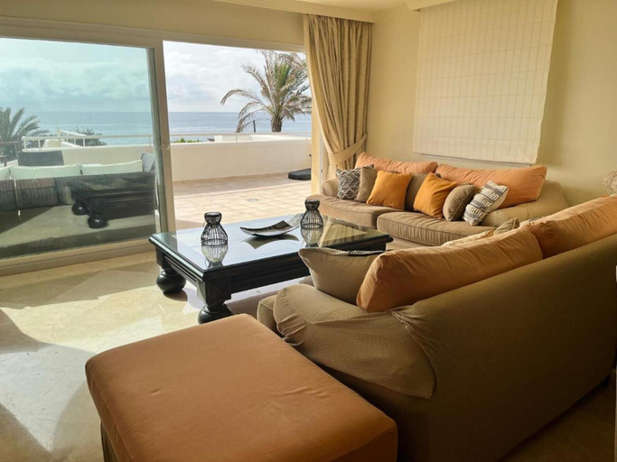 Living area, Spacious Stunning Views 2-bed Apartment, Estepona, Málaga