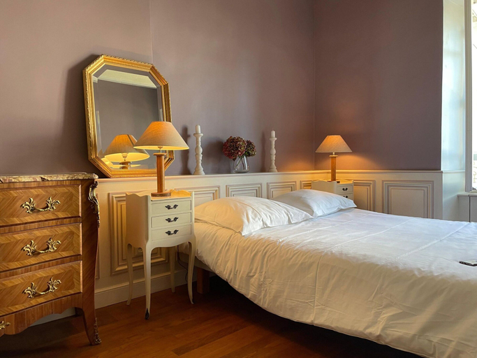 Room 5, House in Locquirec Near Sandy Beaches, Finistère