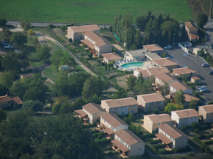 Exterior 3, House With AC, Between Inland and sea, Var