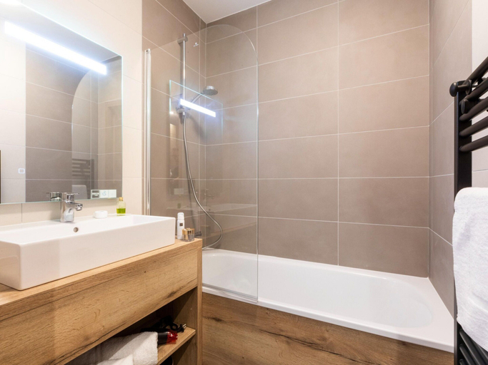 Bathroom 4, Chalet in Samoens Near Ski Lift, Haute-Savoie