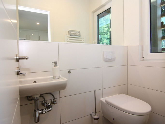 Bathroom 3, Chalet mit Aussensauna in Wendorf, Ludwigslust-Parchim