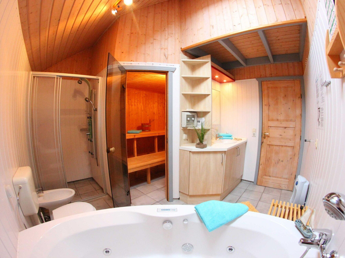 Bathroom 4, Skandinavisches Ferienhaus in Rechlin, Mecklenburgische Seenplatte