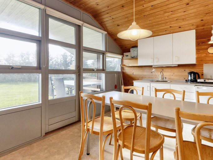 Dining 5, Bright Cabins with Terrace - By Traum Ferienwohnungen, Hjørring
