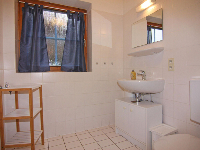 Bathroom 3, Exclusives Appartement auf Fehmarn, Ostholstein