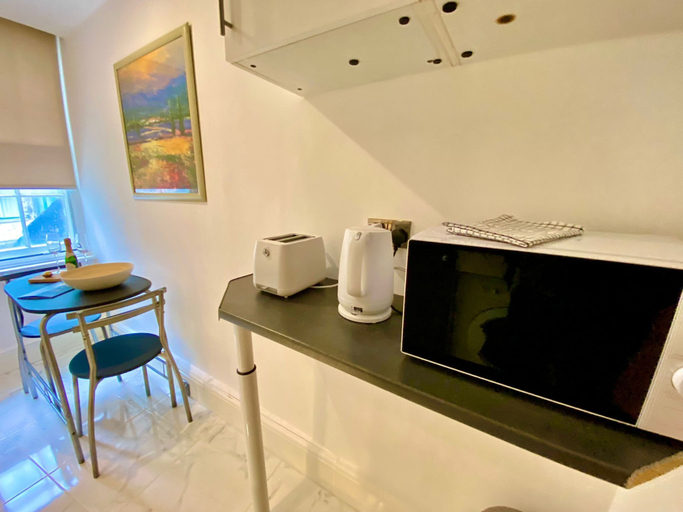 Others 4, Remarkable Apartment in London, London