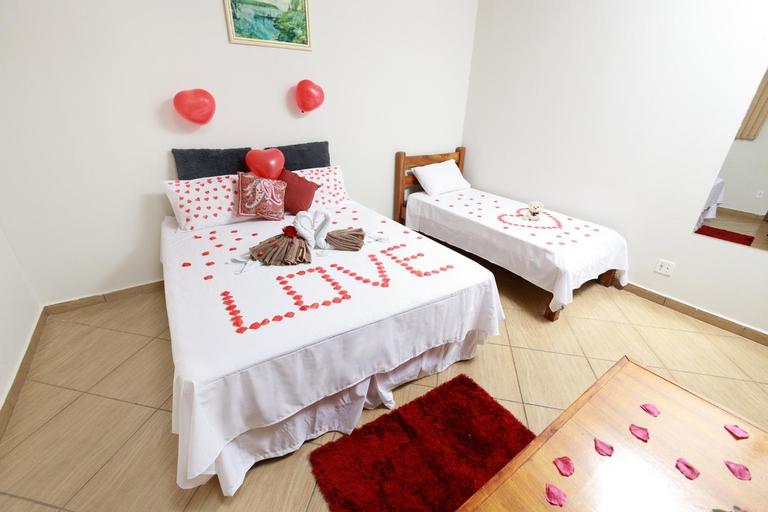 Bedroom, Hotel Portela II, Olímpia