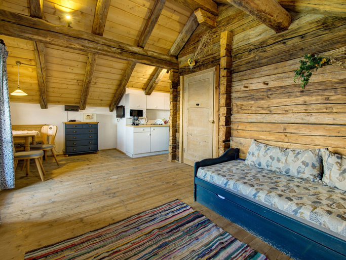 Living area, Apartment in Lienz With a Balcony, Lienz