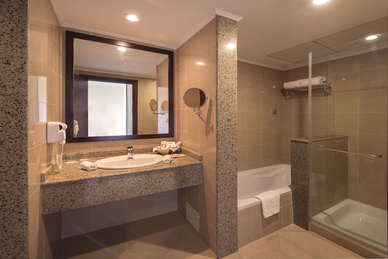 Bathroom 4, Stella Gardens Resort & Spa, Safaja
