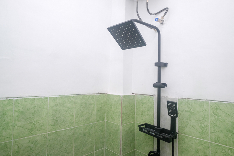 Bathroom 8