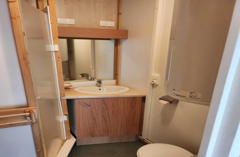 Bathroom 5, Attractive Chalet With Terrace, Creuse
