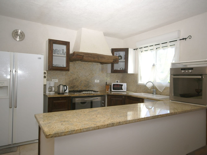 Private kitchen 2, Villa in Moriani-plage With Sea View, Haute-Corse