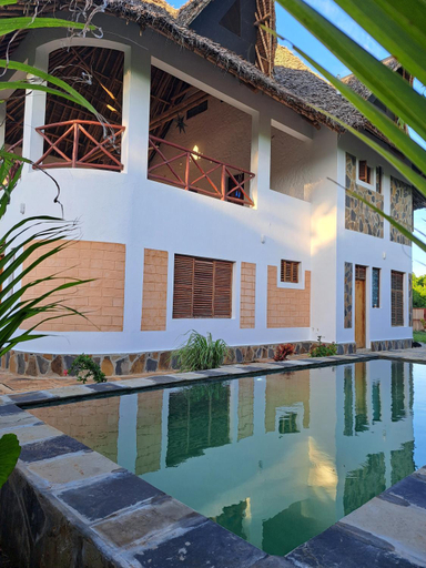 Others 4, Diani Yoga Barn, Msambweni
