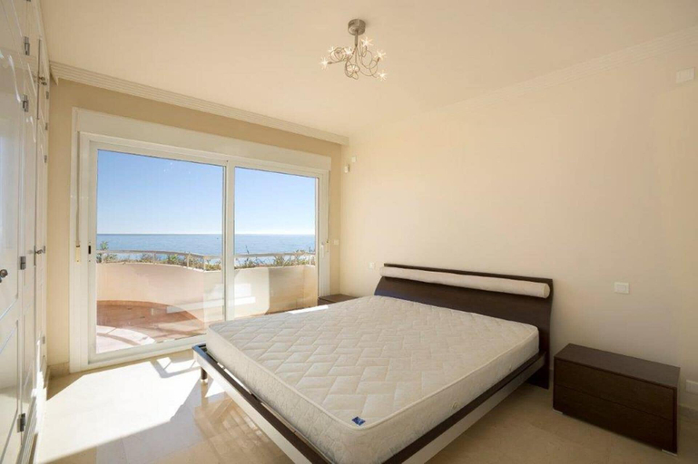 Room 2, Immaculate 3-bed Penthouse- Stunning Views, Málaga