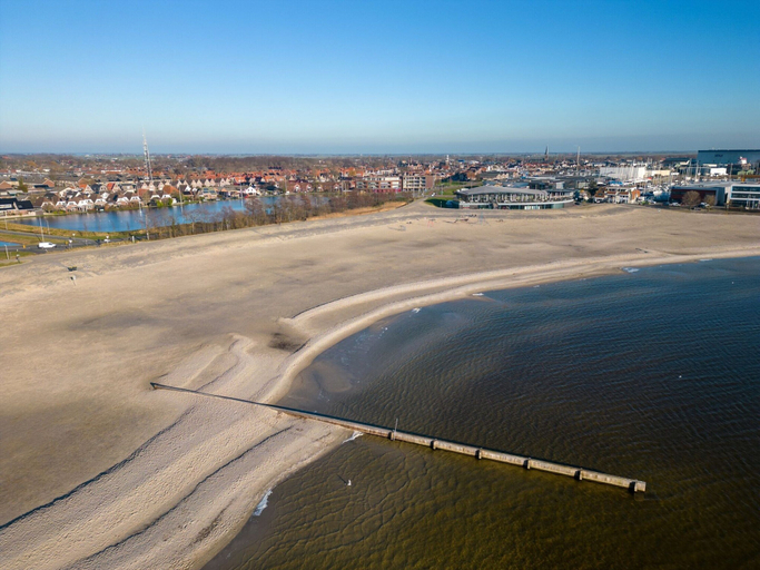 View from property 5, Houseboat in Lemmer With Harbor Views, Lemsterland