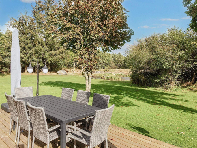 Dining 2, 4 Star Holiday Home in Jerup, Frederikshavn