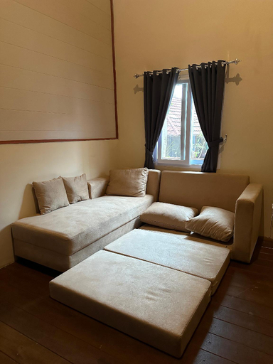 Bedroom 23