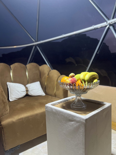 Food & Drinks 5, Rose rum camp, Quaira