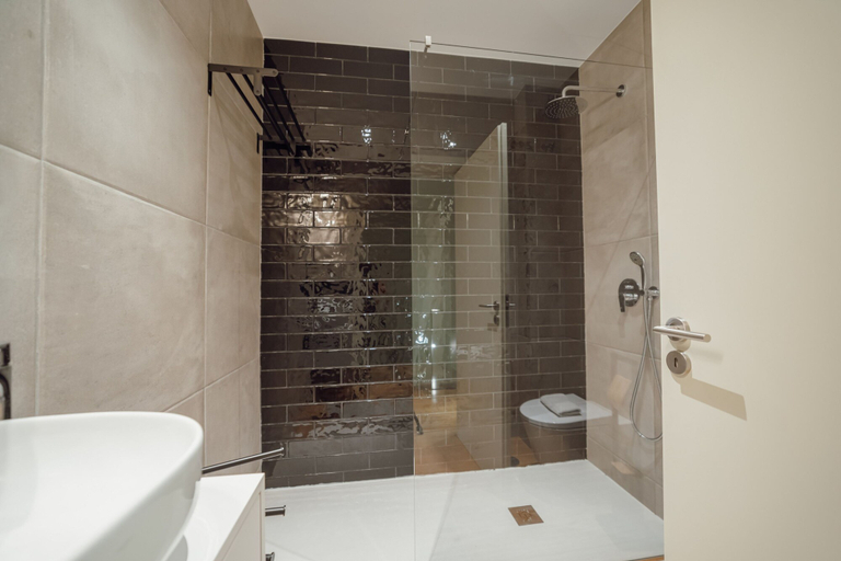 Room 5, 24 Agosto Amazing Triplex by Vacationy, Porto