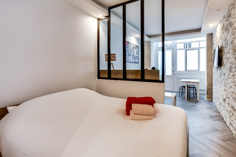 Bedroom 2, Comfortable Apartment - 1br/4p - Palais Garnier, Paris