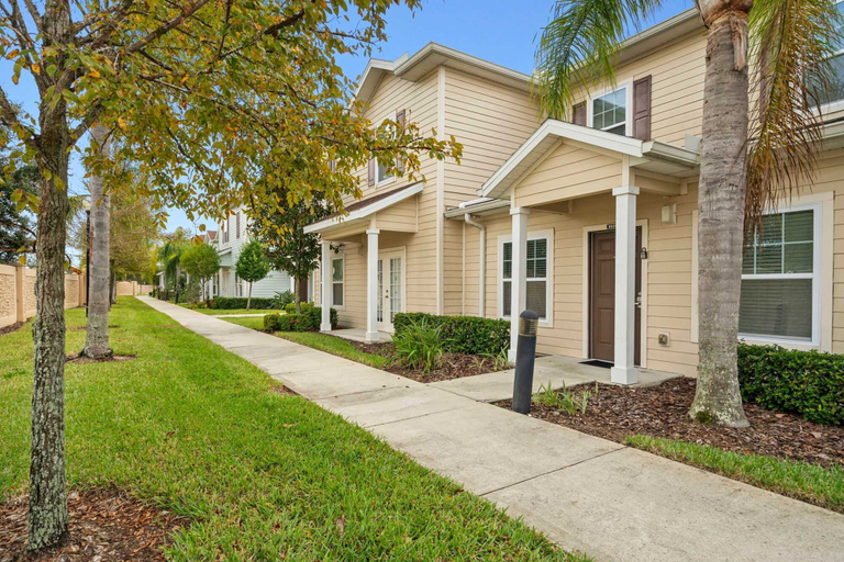Room 5, Modern 3 Bed Villa Newly Renovated Prime Location, Osceola