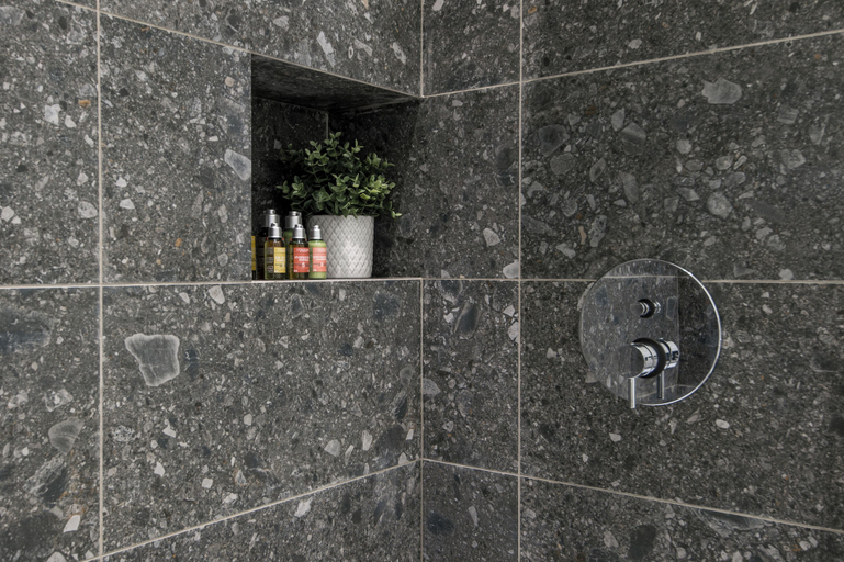 Bathroom 5, MuchMore Athènes, Paris