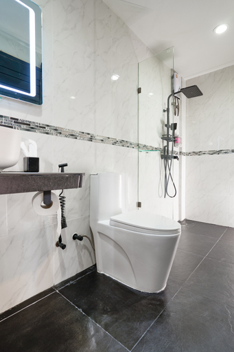 Bathroom 9