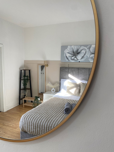 Bedroom 3, Spacious 2-bed Near Etihad-games Room-free Parking, Manchester