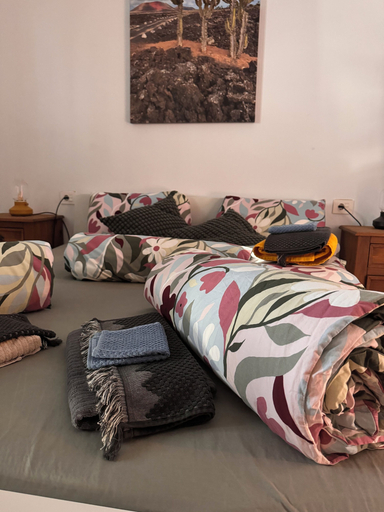 Bedroom, No Pasa Nada, Las Palmas