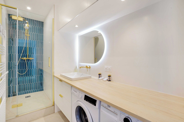 Bathroom, Elegant Flat - 1br/4p - Montreuil, Val-de-Marne