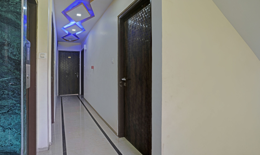 Public Area 3, Treebo Amber Imperial, Mumbai City
