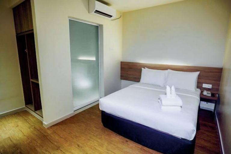 Bedroom 6